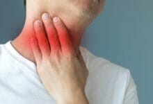 أعراض داء الحمى الغدية: كيف ينتقل وما مدى خطورته؟