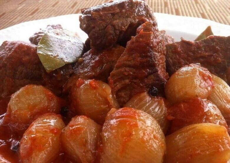 Stifado: طبق يوناني تقليدي سيسعدك