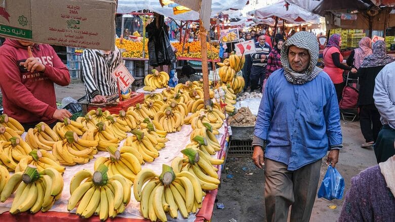 مصر تحدد نطاقات أسعار المواد الغذائية مع ارتفاع التضخم