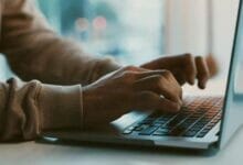 تباع البضائع المحجوزة إلكترونيا