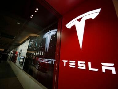تتعثر أسهم Tesla بعد أن فشلت الشركة في تحقيق هدف التسليم
