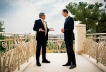 وزير خارجية الإمارات يؤكد للأسد دعم «وحدة سوريا»