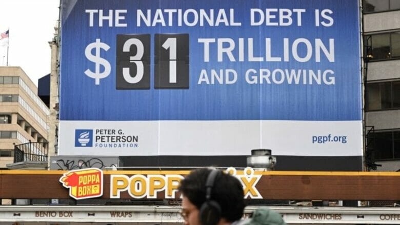 رئيس مجلس النواب مكارثي متفائل بشأن صفقة الديون الأمريكية