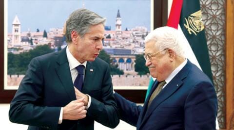 عباس يشترط تراجع إسرائيل قبل «عودة التنسيق»
