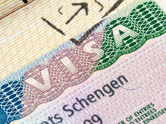تأشيرة شنغن: قد لا يحتاج المقيمون في الإمارات العربية المتحدة الذين يسافرون إلى الاتحاد الأوروبي إلى طوابع تأشيرة على جوازات السفر قريبًا