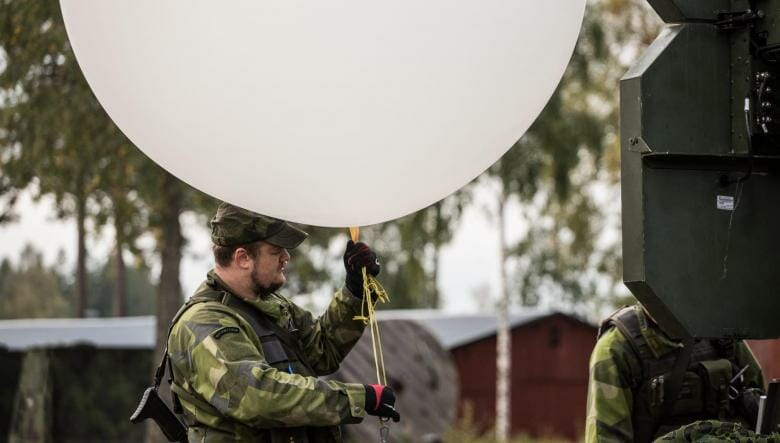 هكذا تستخدم السويد البالونات العملاقة