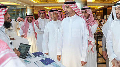 منتدى الرياض يناقش دور الشباب في تعزيز الابتكار