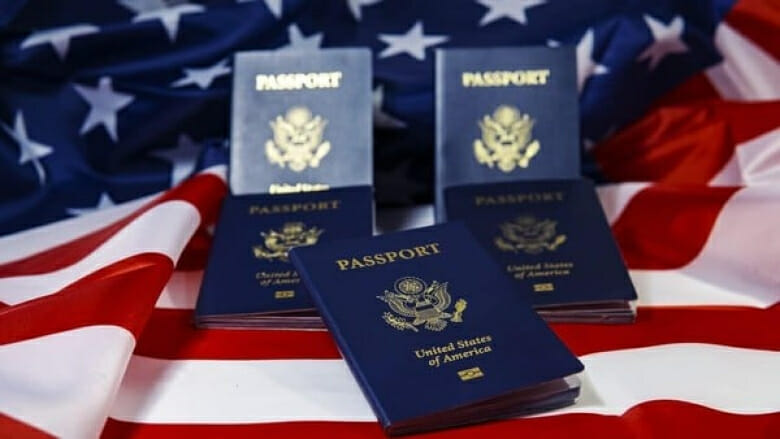 كم من الوقت يستغرق الحصول على الجنسية الأمريكية؟