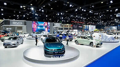 مع المنافسة الشديدة في الداخل ، تندفع شركات صناعة السيارات الصينية إلى الخارج بمصانع جديدة