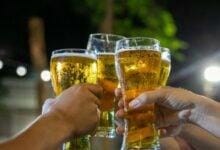 كشف العلماء عن سبب كون البيرة أكثر فائدة للنساء