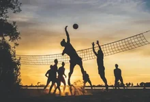 ما الذي يجعل الناس مدمنين على الرياضة؟