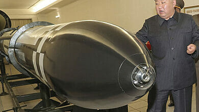 كوريا الشمالية تلعب بالنار: إعادة اختبار طائرة بدون طيار تولد موجات تسونامي مشعة