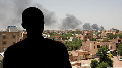 القوات شبه العسكرية في السودان تساعد في إخلاء السفارة الأمريكية