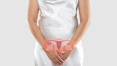 ظهور بقع بنية اللون بعد الحيض ، هل هي علامات على الحمل؟