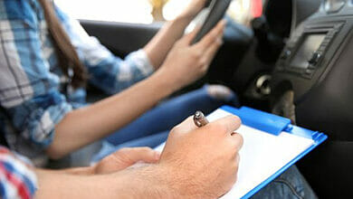 اختبار القيادة في دبي “الفرصة الذهبية”: كيف يمكنك التقدم للحصول على رخصة قيادة دون الحاجة إلى أخذ دروس في القيادة