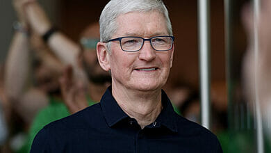 تيم كوك: عمليات التسريح الجماعي هي “الملاذ الأخير” لشركة Apple