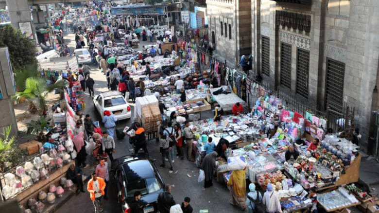 فيتش تعدل النظرة المستقبلية لمصر إلى سلبية فيما يتعلق بالتحديات المالية والاقتصادية