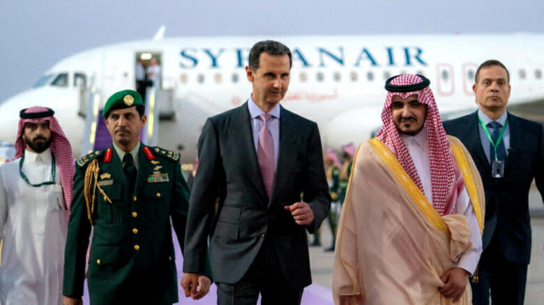الأسد السوري يصل إلى المملكة العربية السعودية في أول زيارة منذ الحرب