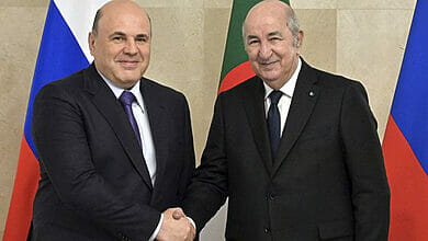 الرئيس الجزائري في زيارة دولة لروسيا تستغرق 3 أيام