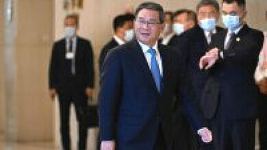 رئيس مجلس الدولة الصيني: الحواجز الاقتصادية ستؤدي إلى المواجهة