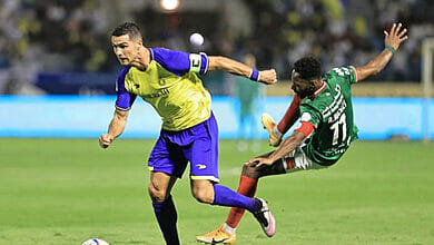 «آي إم جي» تقترب من الفوز بصفقة بث الدوري السعودي «عالمياً»