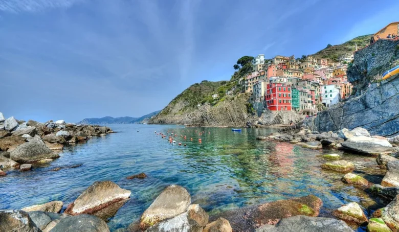 أجمل 6 جزر في إيطاليا يجب عليك زيارتها مرة واحدة على الأقل في حياتك. لن تندم!