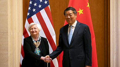 تقول يلين إن العلاقات بين الولايات المتحدة والصين “على أسس أكيدة” مع اختتام الزيارة