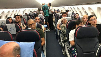مصر للطيران تبدأ تسيير رحلات من نابولي وكاتانيا الإيطالية إلى شرم الشيخ