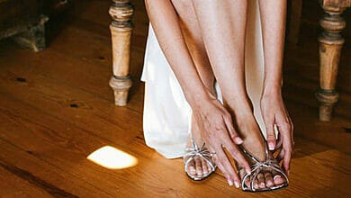 10 أفكار باديكير للعرائس: الأكثر أناقة لارتدائها في يوم الزفاف