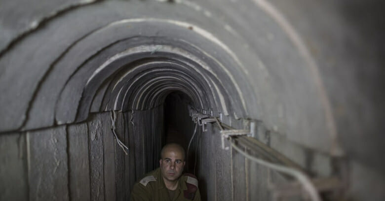 كيف يمكن أن يتكشف البحث المعقد عن الرهائن الإسرائيليين في غزة؟