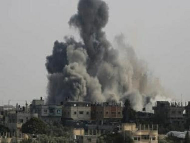 وبينما تهاجم إسرائيل حماس في غزة، تهبط المزيد من رحلات المساعدات في سيناء المصرية