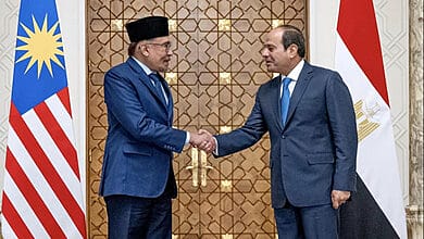 ماليزيا ومصر تريدان من الغرب الضغط على إسرائيل لوقف الهجمات، كما يقول رئيس الوزراء