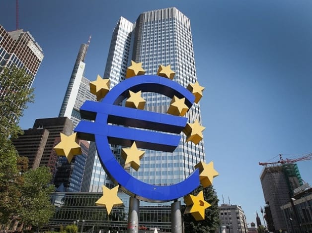 البنك المركزي الأوروبي يبقي على أسعار الفائدة بعد 10 زيادات متتالية لكبح التضخم